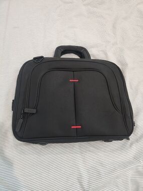 Eco Style Pro Professional Black Laptop Briefcase with Red Accents